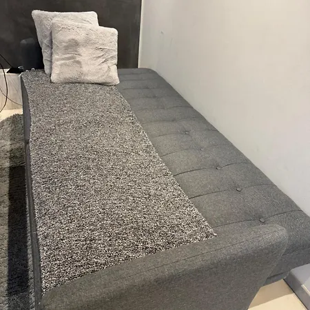 Zara At Raphael France