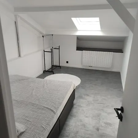 شقة Zara At Raphael France *